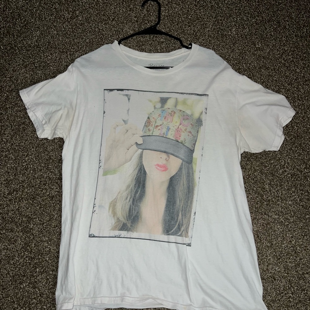 Bowery Vintage Vintage OG Hat Girl Style White Multicolor T Shirt